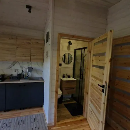 Zacisze Nad Zatoka Przy Jeziorze Feriehus *