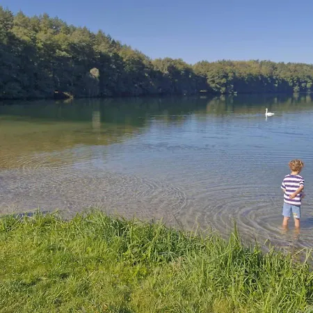 Zacisze Nad Zatoka Przy Jeziorze